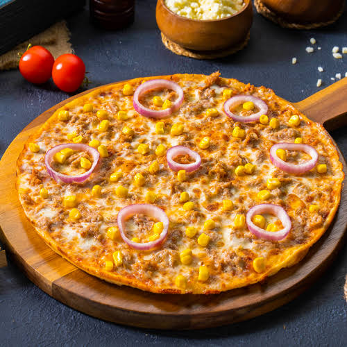 Ton balıklı pizza